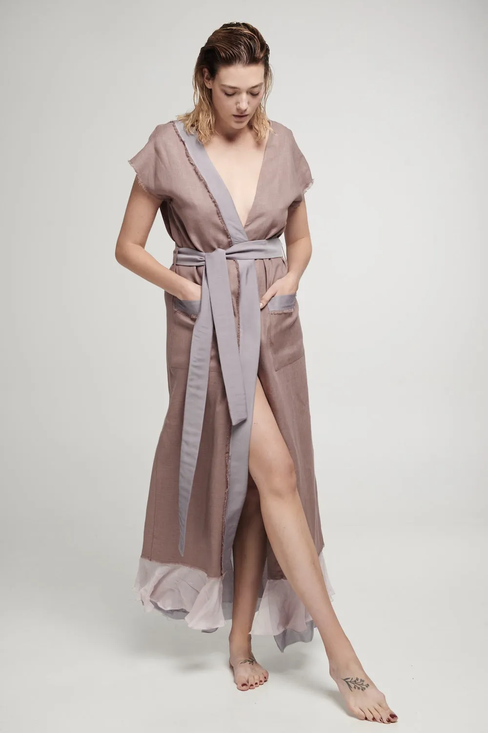 Aurora robe in Rose Taupe