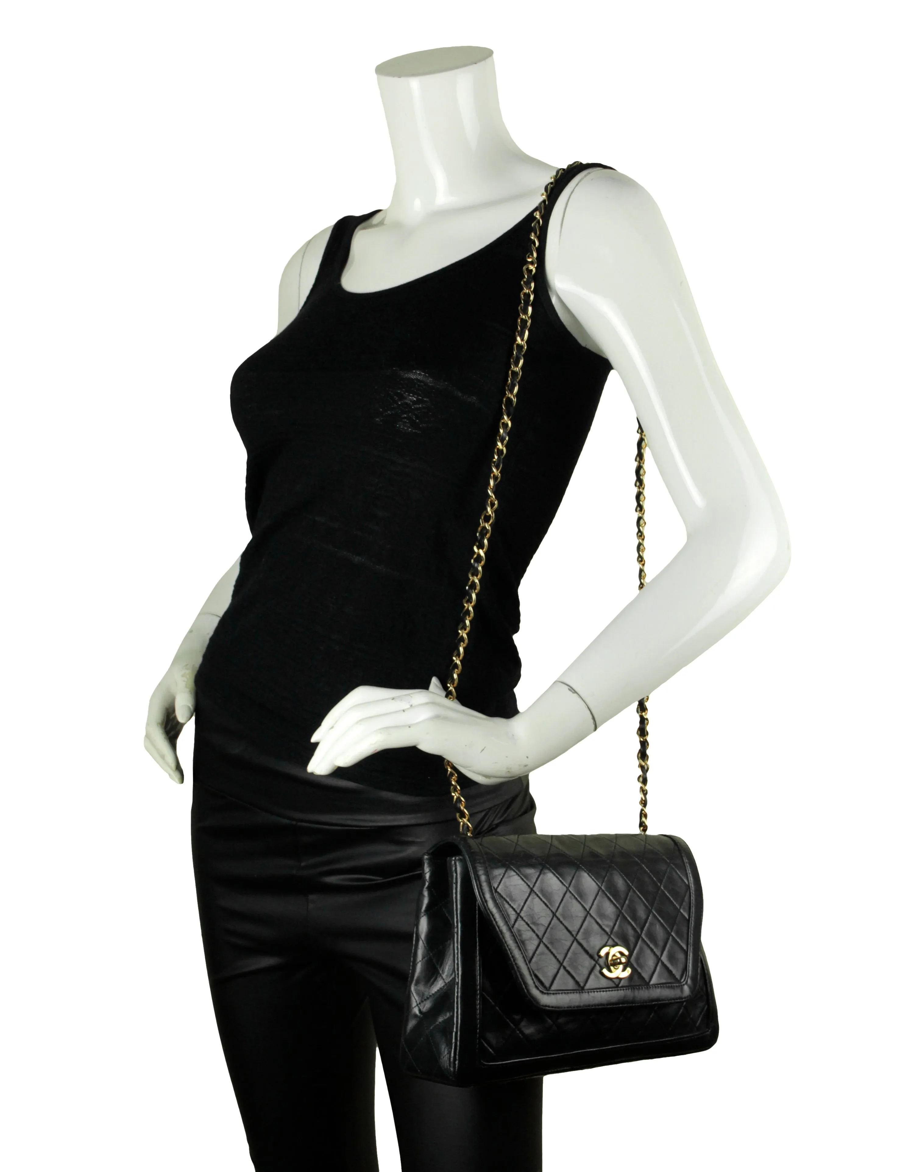 Chanel 1990s Navy Lambskin Quilted CC Tiwstlock Flap Bag