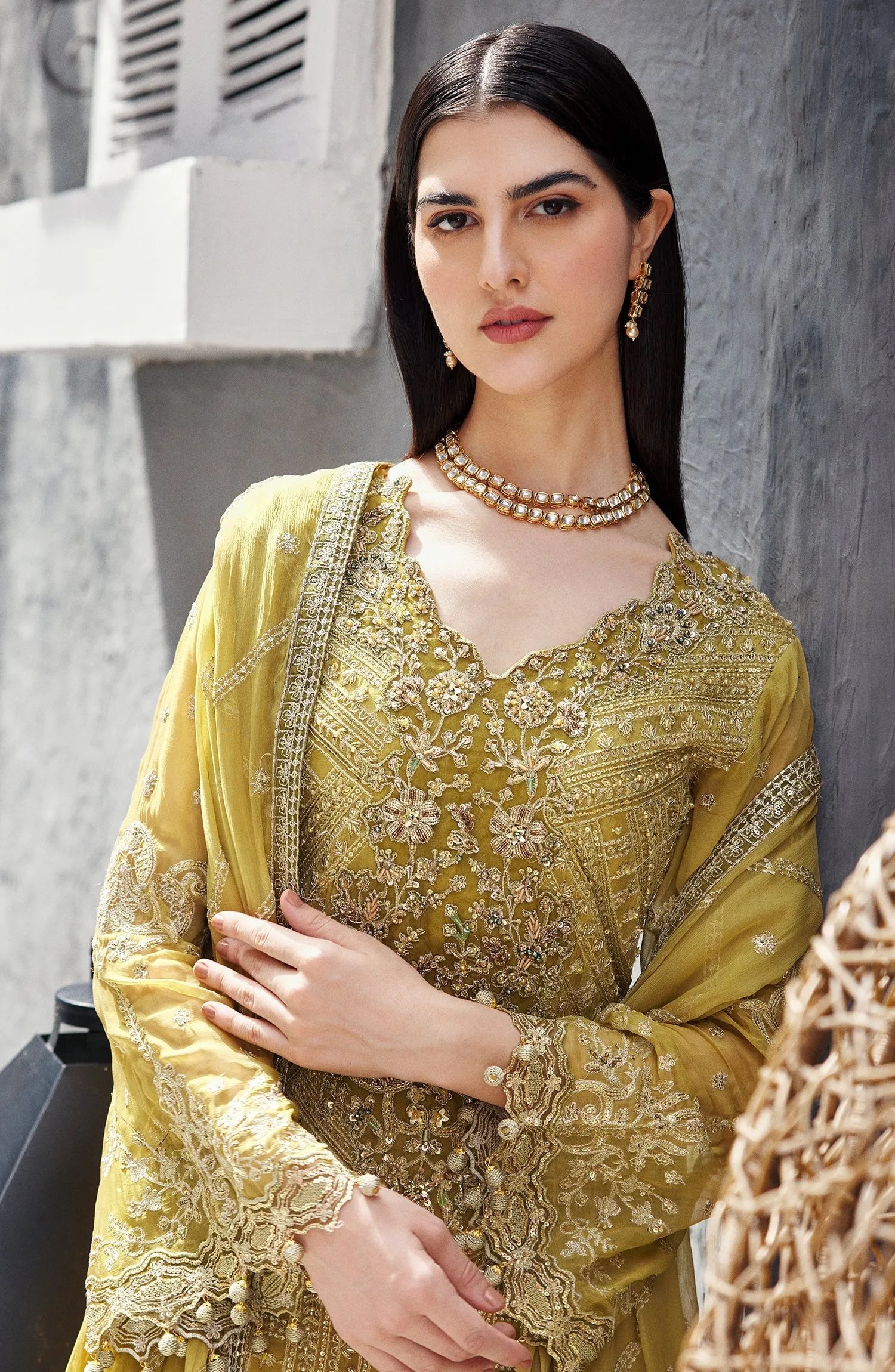 EMAAN ADEEL | Nawabzadi Embroidered '24 | AROOHI