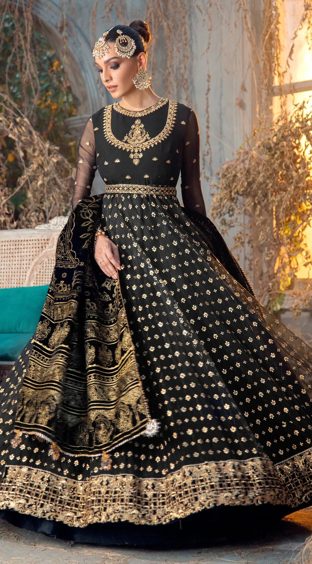 ESMERALDA VL 121-06 |  Anaya by Kiran Chaudhry Velour De Fete '21 | Unstitched Embroidered Velvet Suits