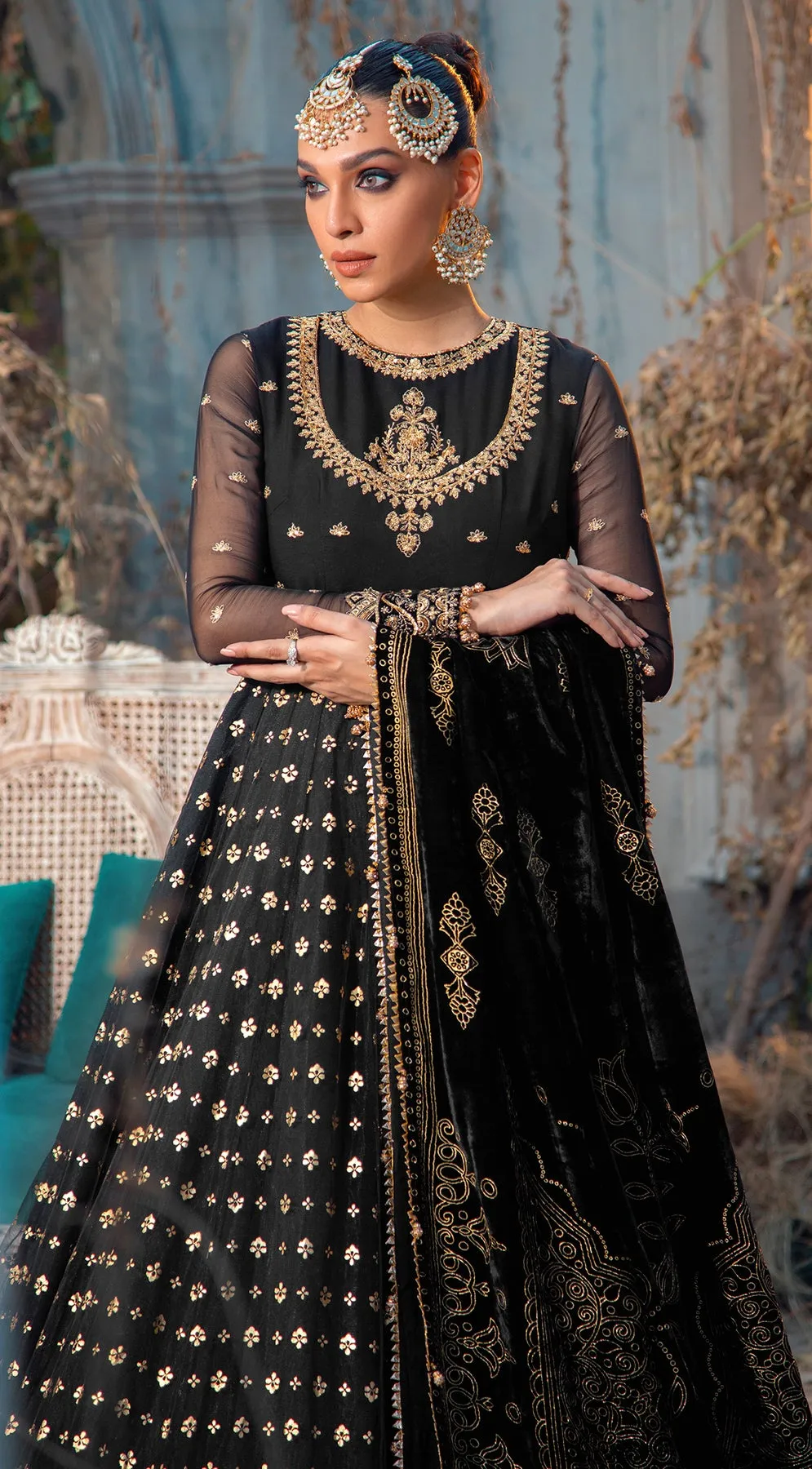 ESMERALDA VL 121-06 |  Anaya by Kiran Chaudhry Velour De Fete '21 | Unstitched Embroidered Velvet Suits