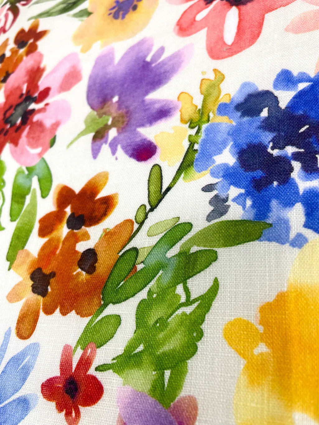 Floral Handkerchief Light Weight 100% Linen Fabric By The Yard/CL1103