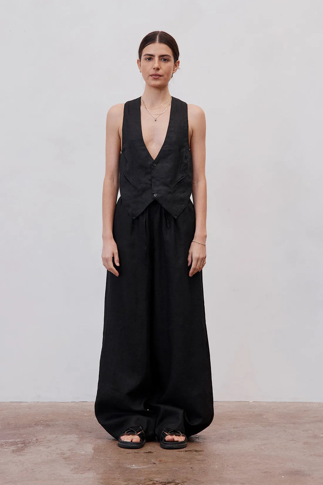 Gladys Tailored Linen & Silk Vest Black