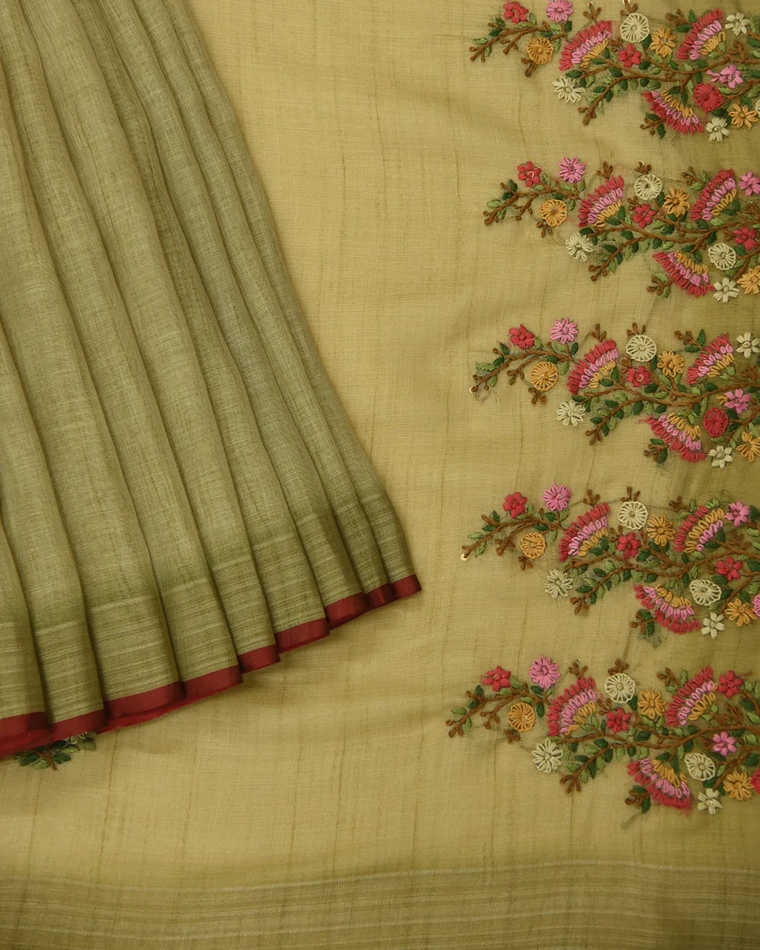 Green Linen Silk Blend Embroidered Saree With Linen Silk Embroidered Blouse
