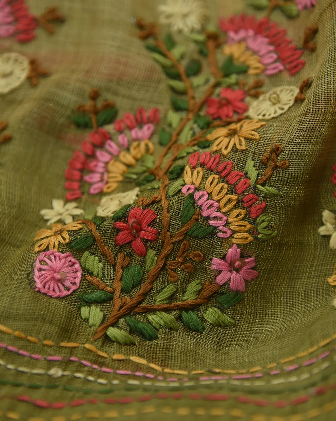 Green Linen Silk Blend Embroidered Saree With Linen Silk Embroidered Blouse