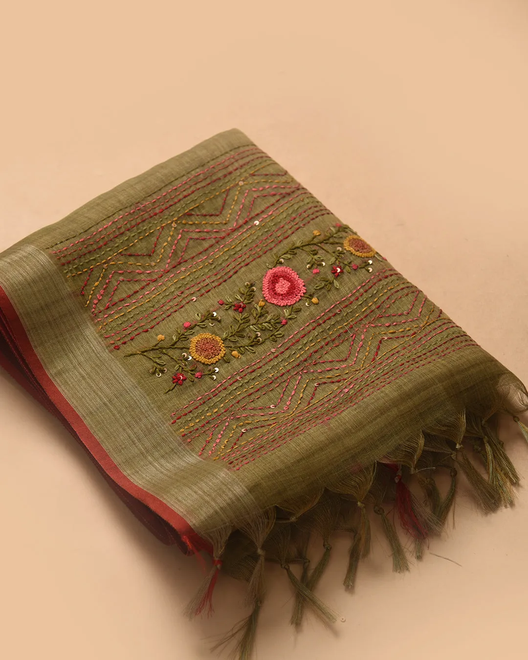 Green Linen Silk Blend Embroidered Saree With Linen Silk Embroidered Blouse
