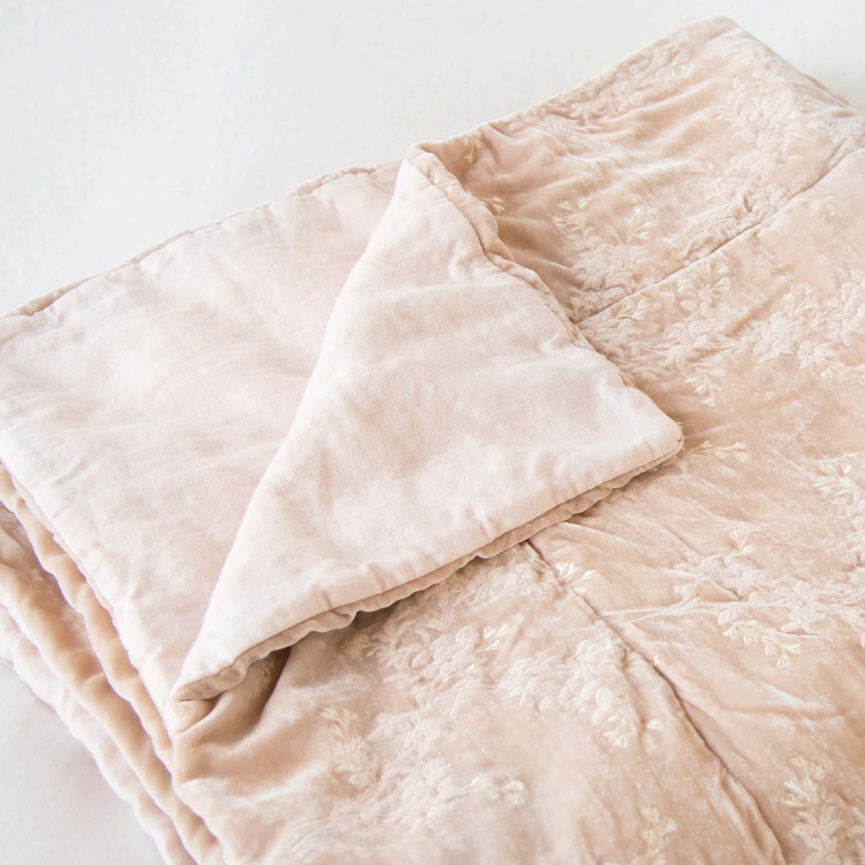 Lynette Blanket