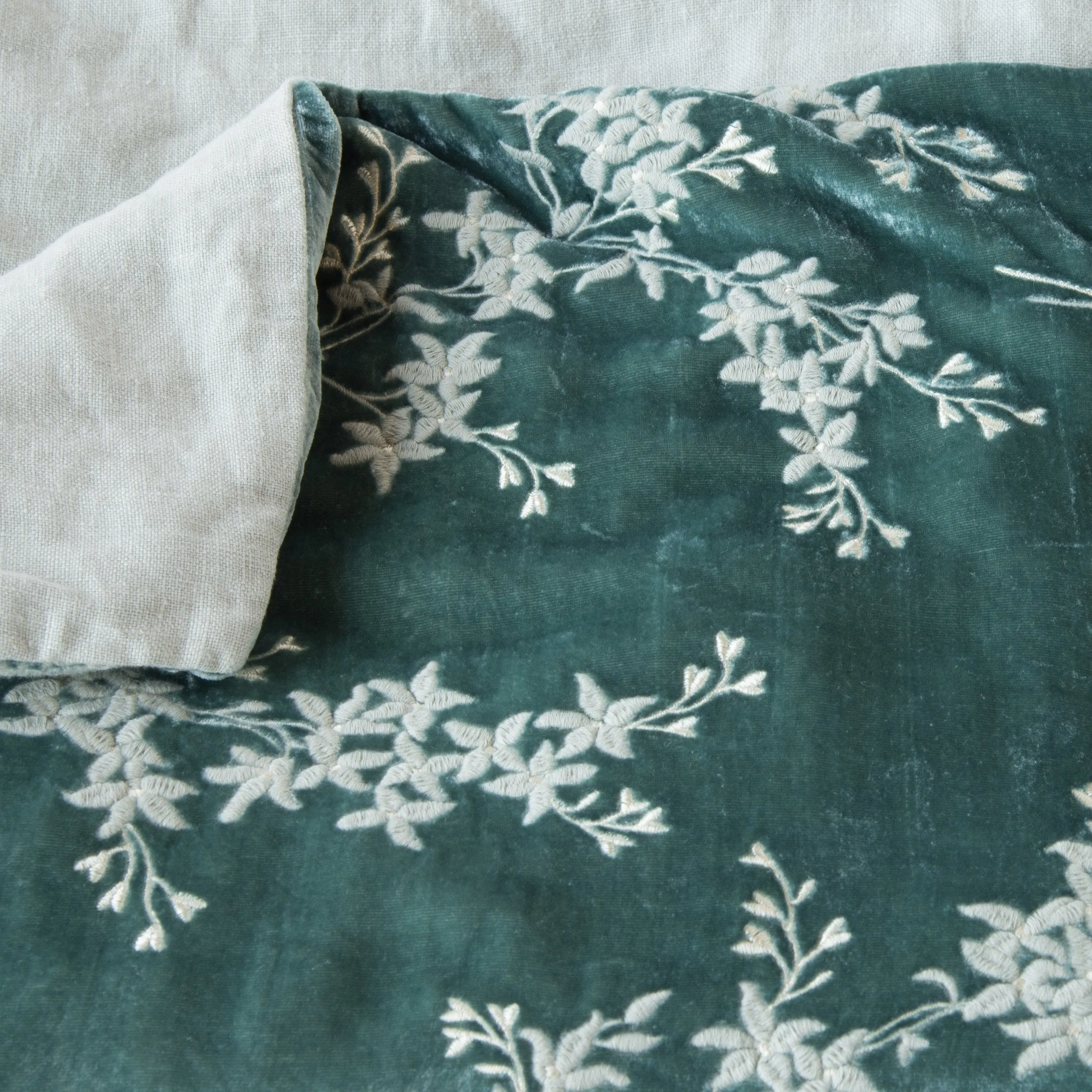 Lynette Blanket