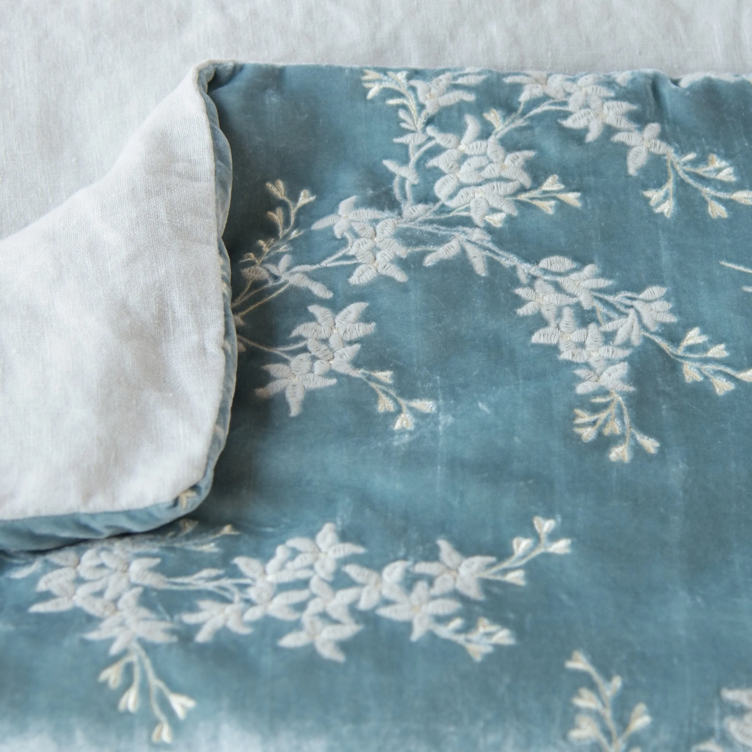 Lynette Blanket