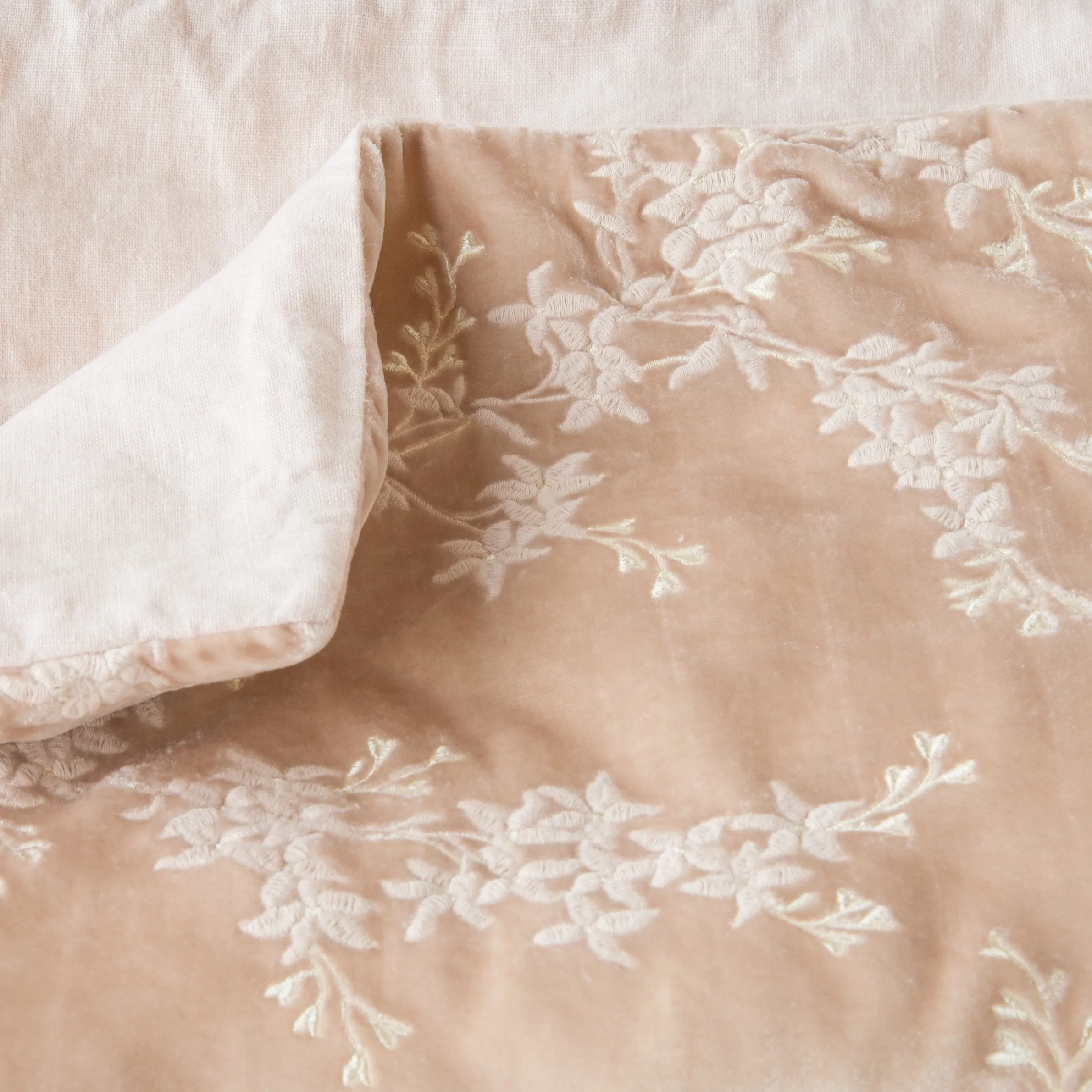 Lynette Blanket