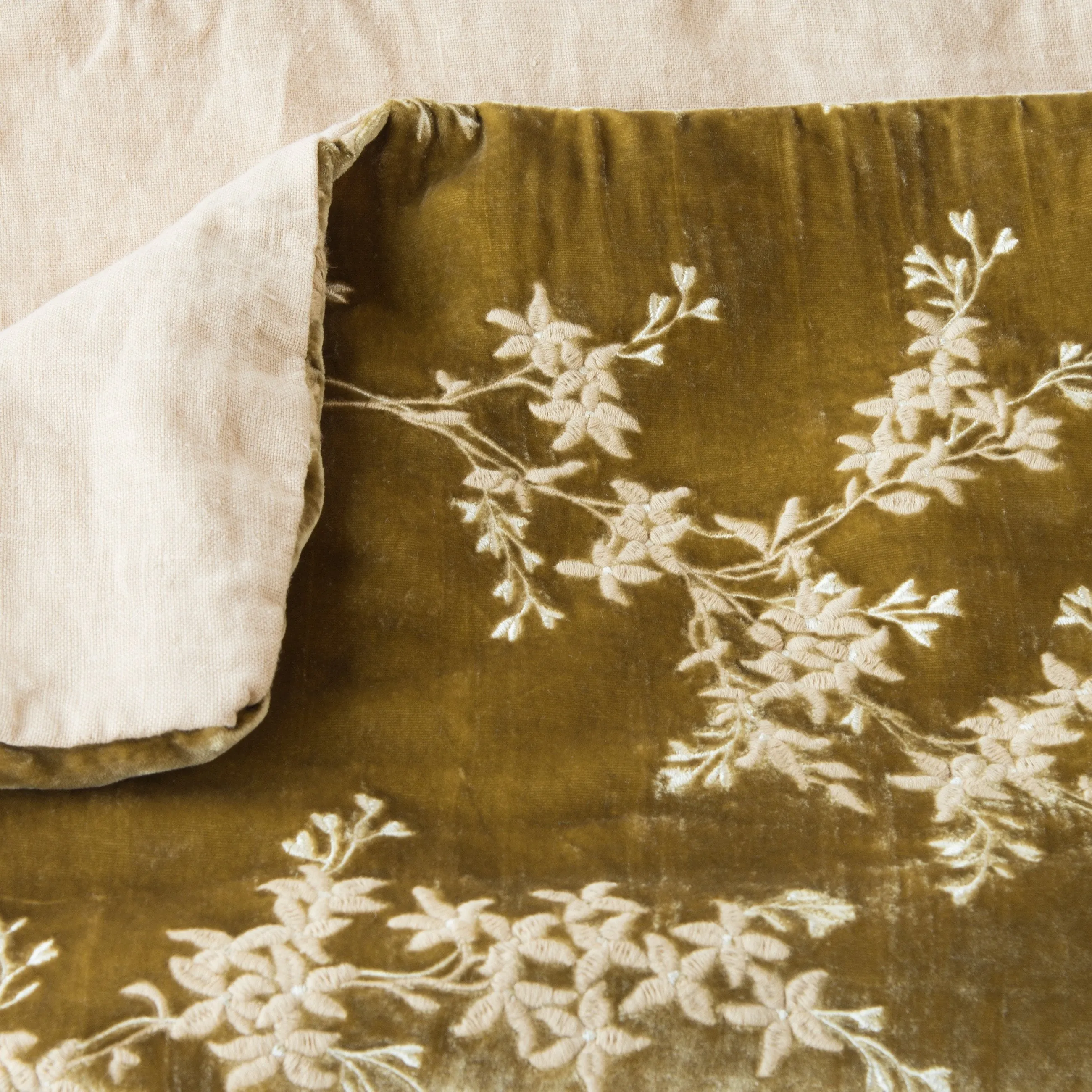 Lynette Blanket