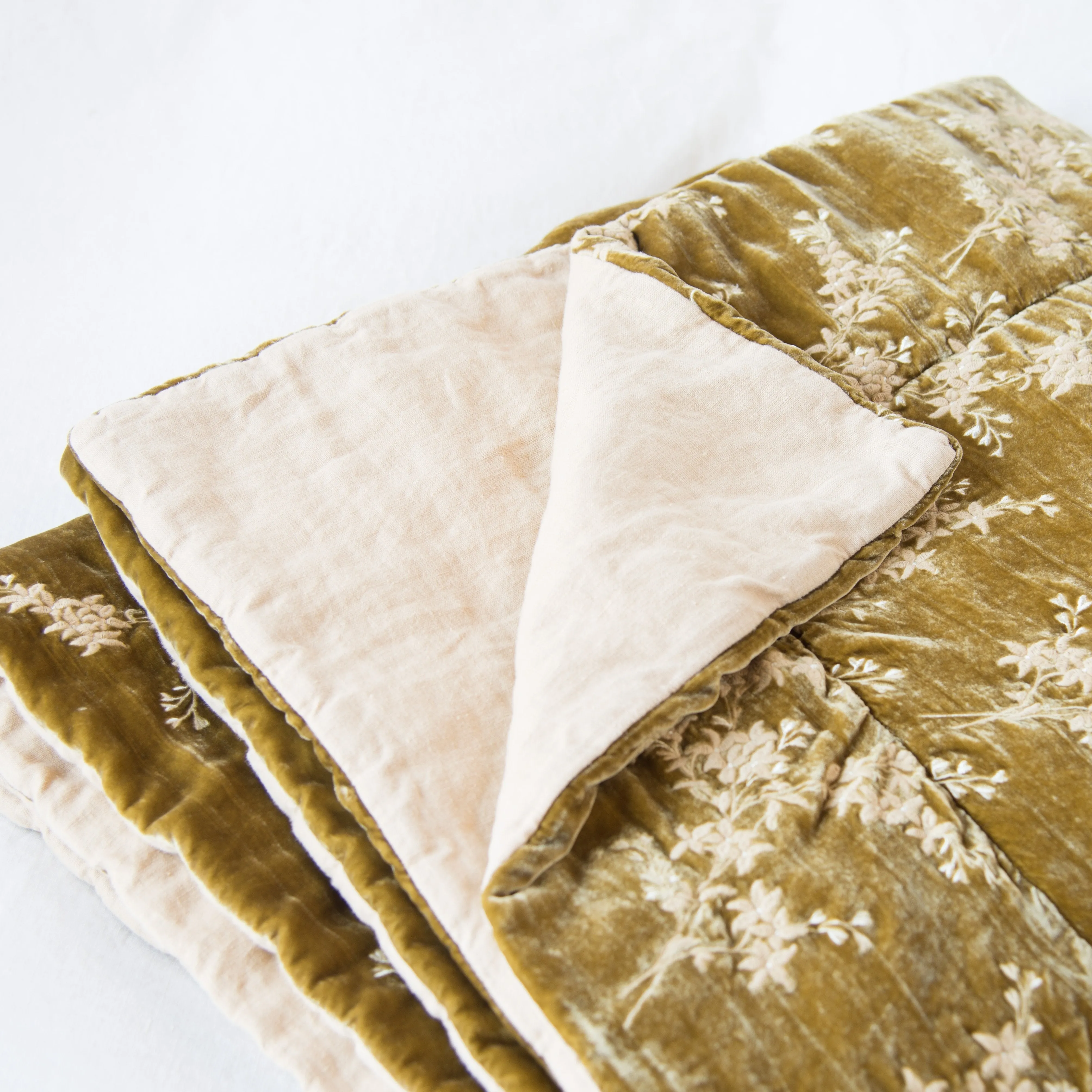 Lynette Blanket