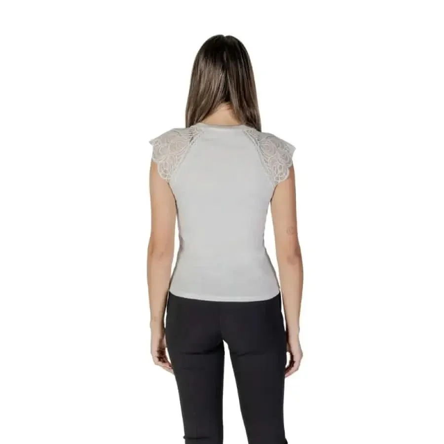 Morgan De Toi Women's White Sleeveless V-Neck T-Shirt