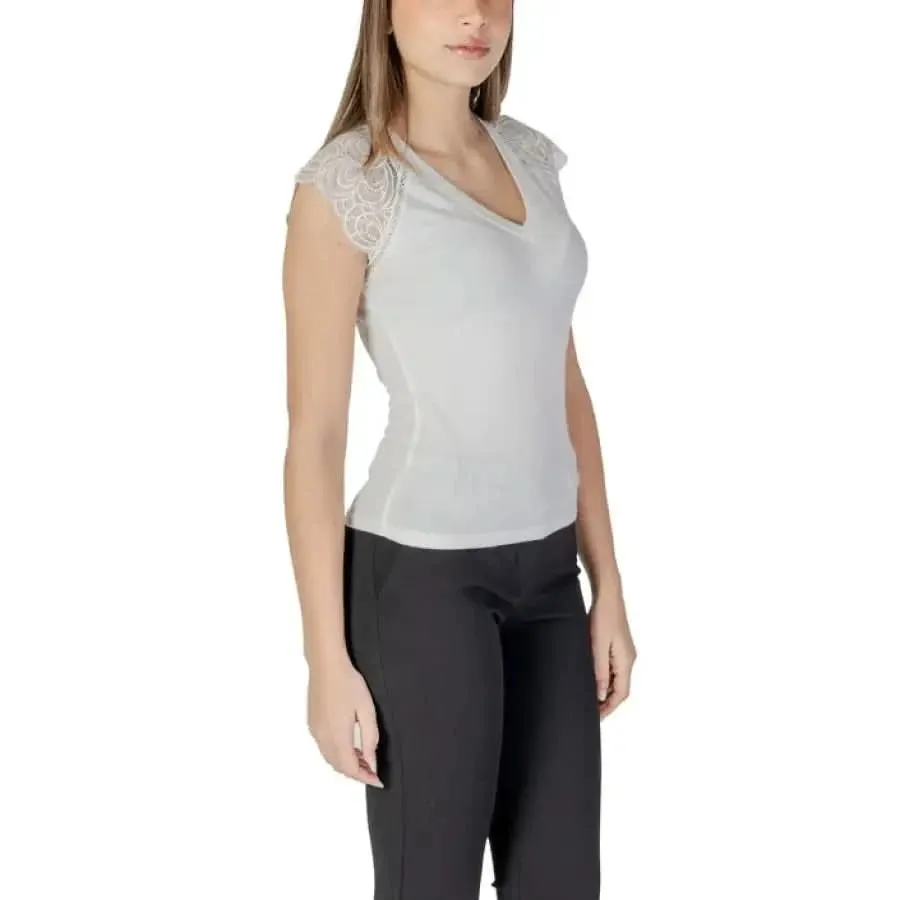 Morgan De Toi Women's White Sleeveless V-Neck T-Shirt