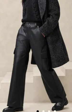 NWT Banana Republic Women's Factory Mid Rise Cargo Faux Leather Pants Black Size 8
