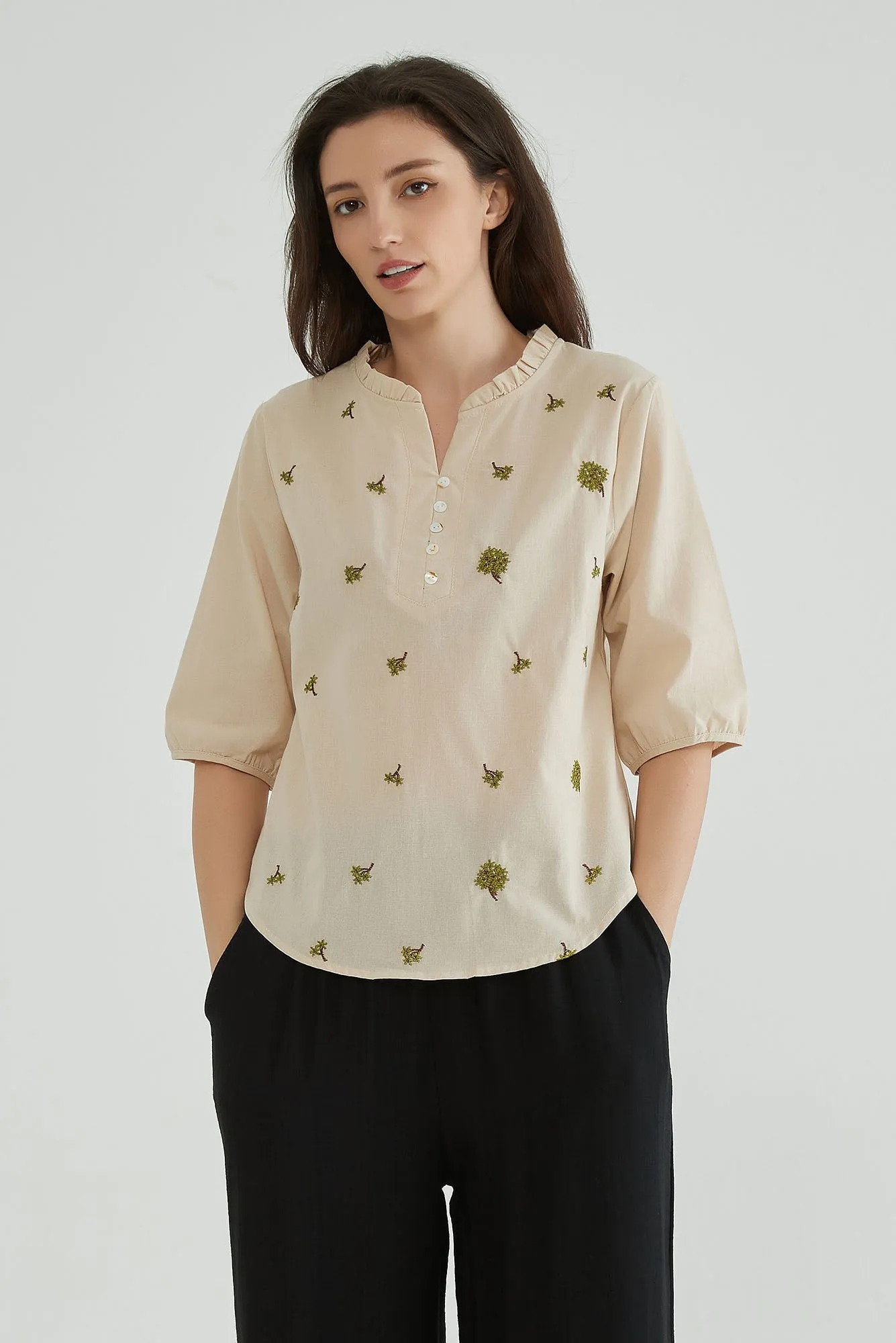 Rodeo Dust Women Embroidered Linen Blouse