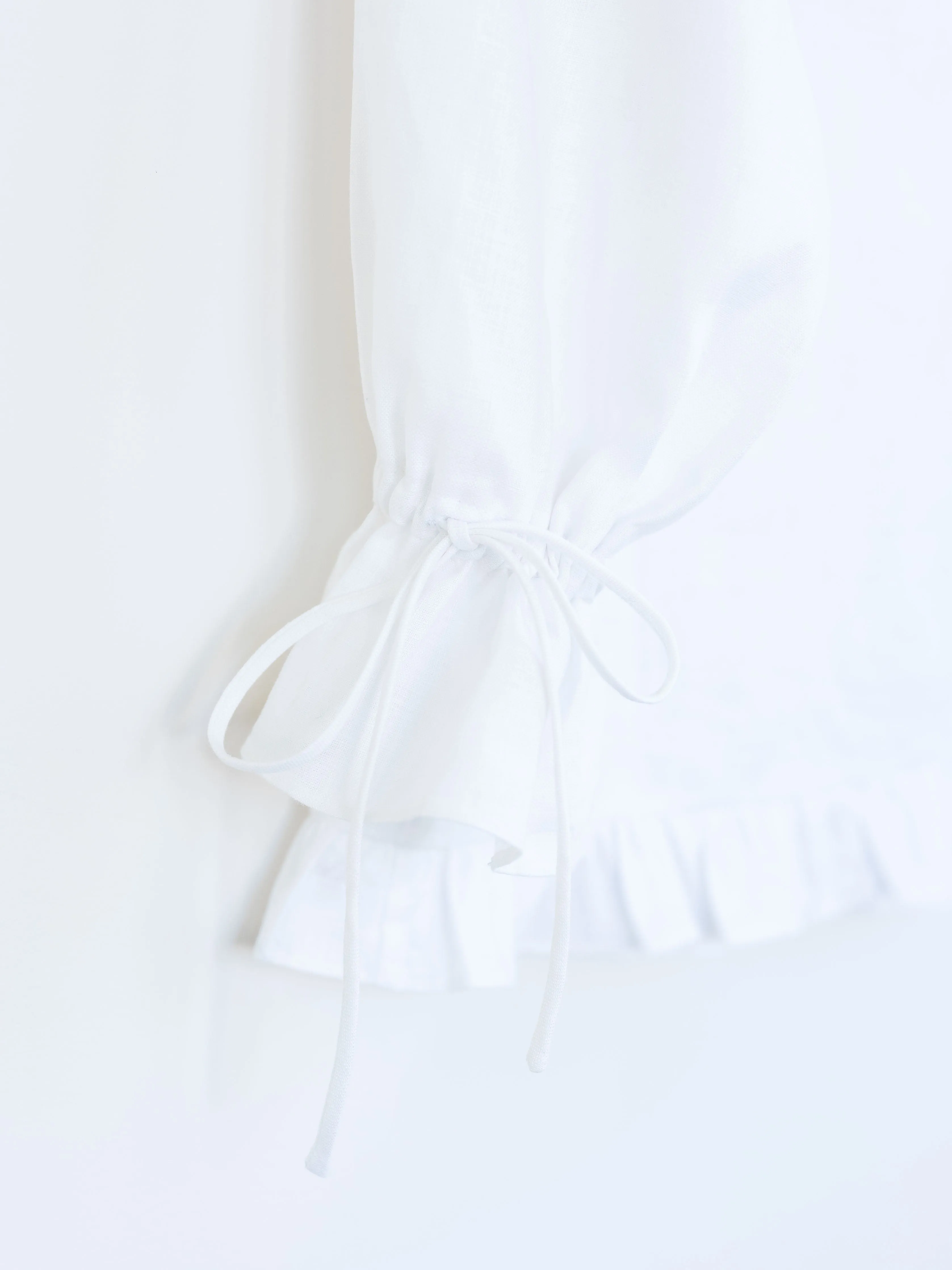 Ruffled Audrey with Bows in Linen