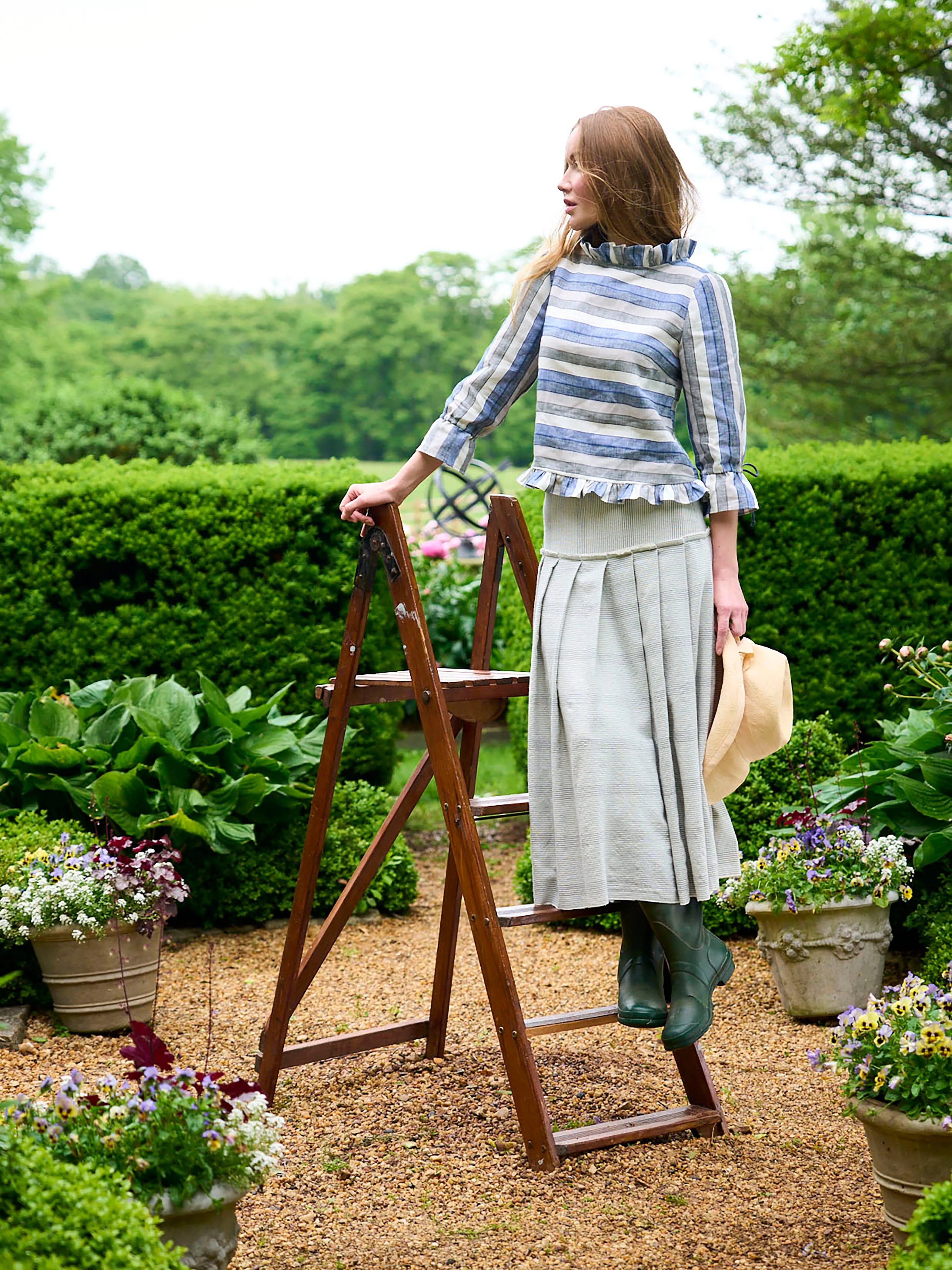 Ruffled Audrey with Bows in Linen