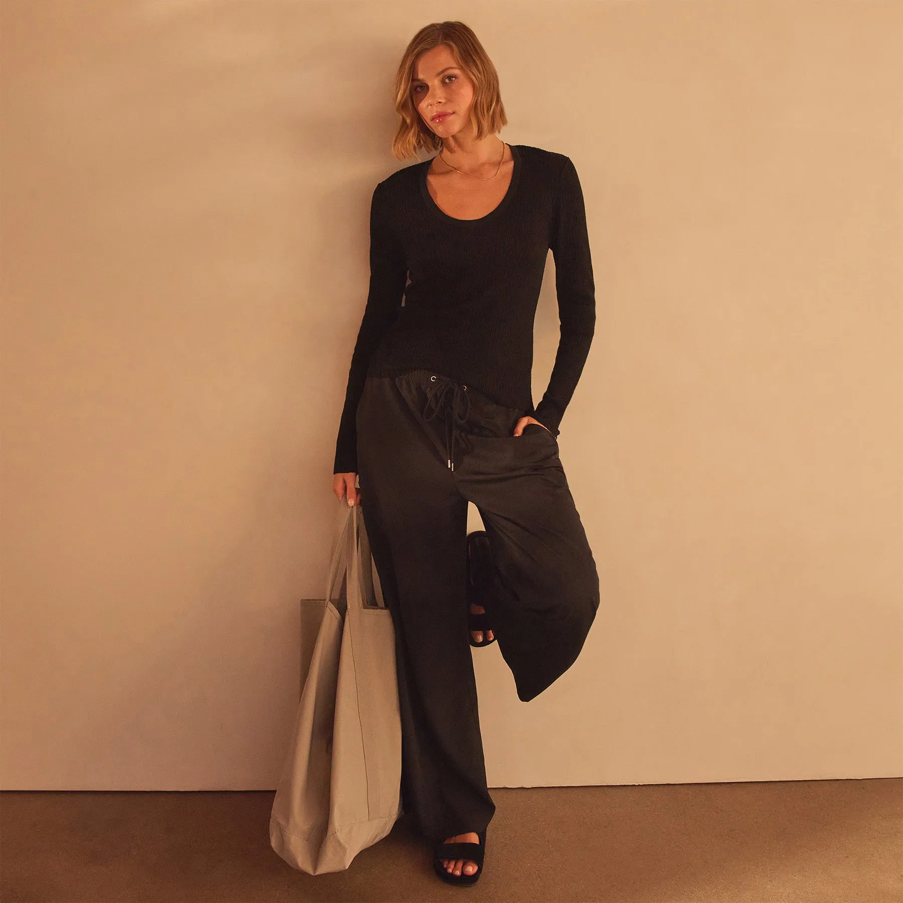 Stretch Linen Ribbed U Neck - Black