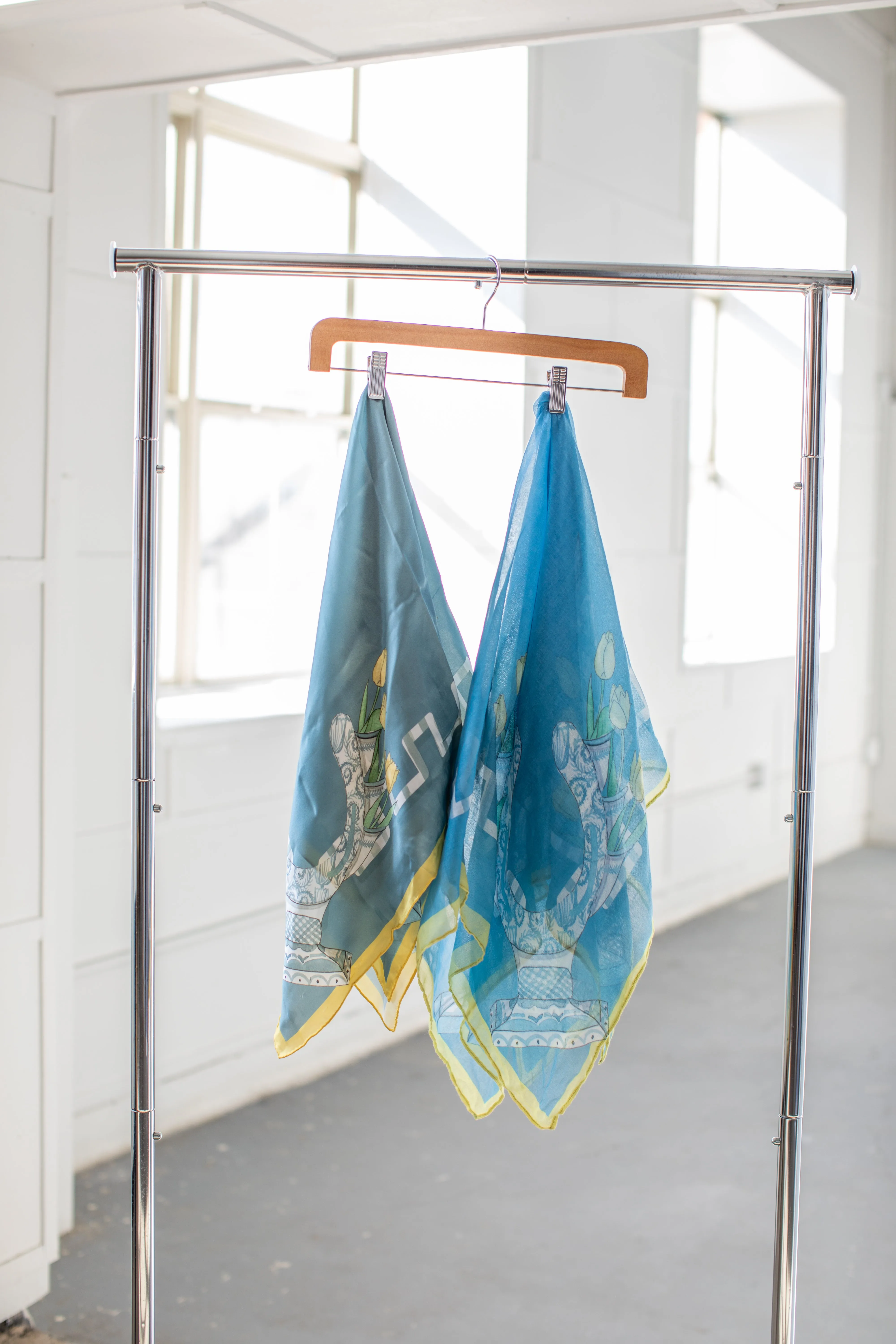 Tulipiere Thoroughbred Scarf