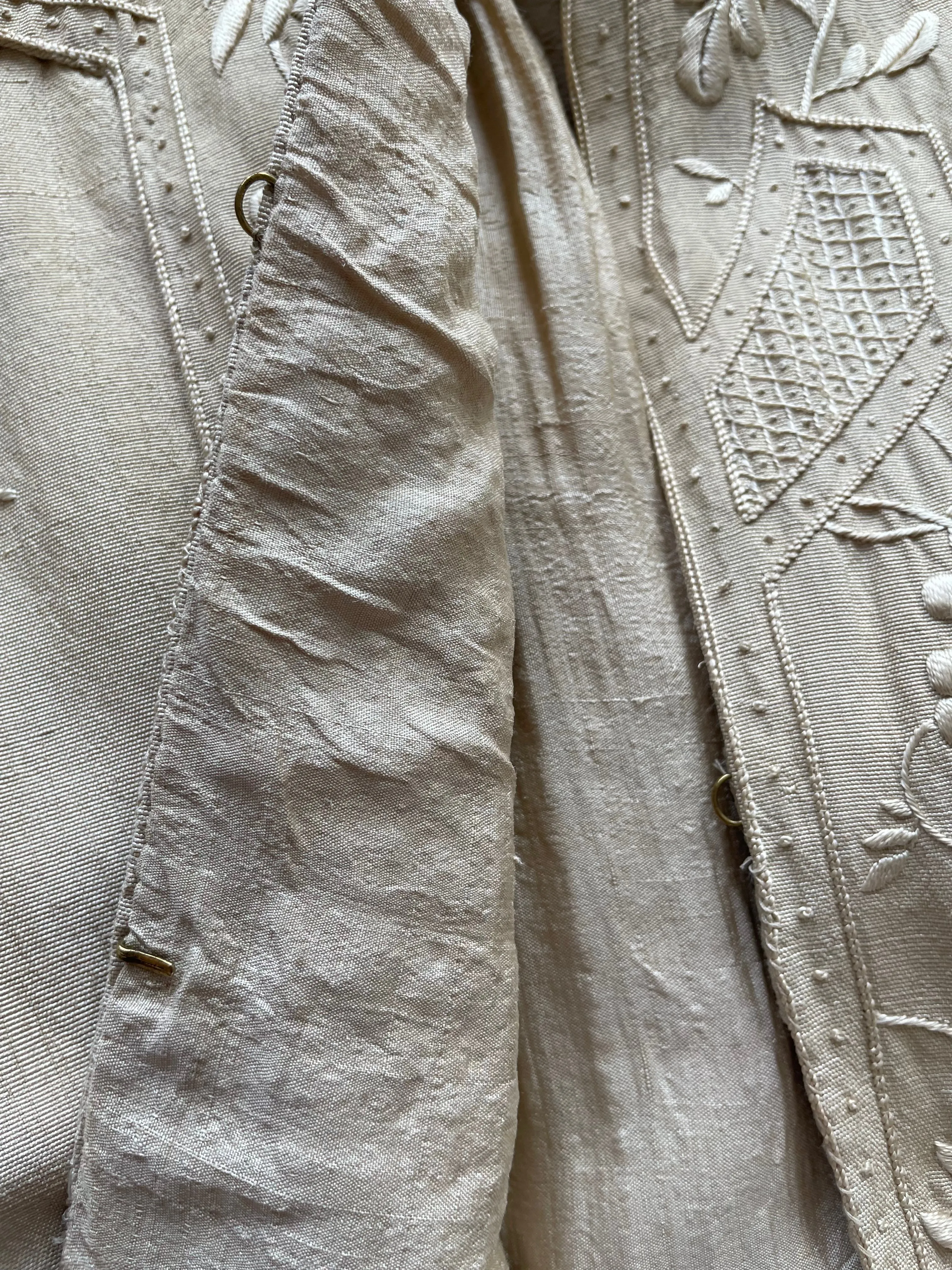 Turn Of The Century Edwardian Ecru Linen & Silk Densely Embroidered Coat