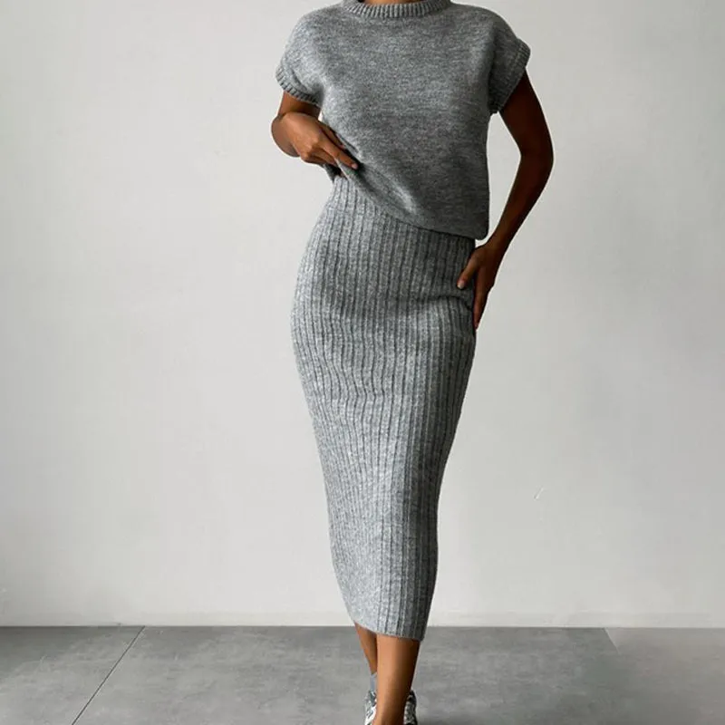 Women's 2-Piece Sleeveless Sweater & Midi Skirt Set