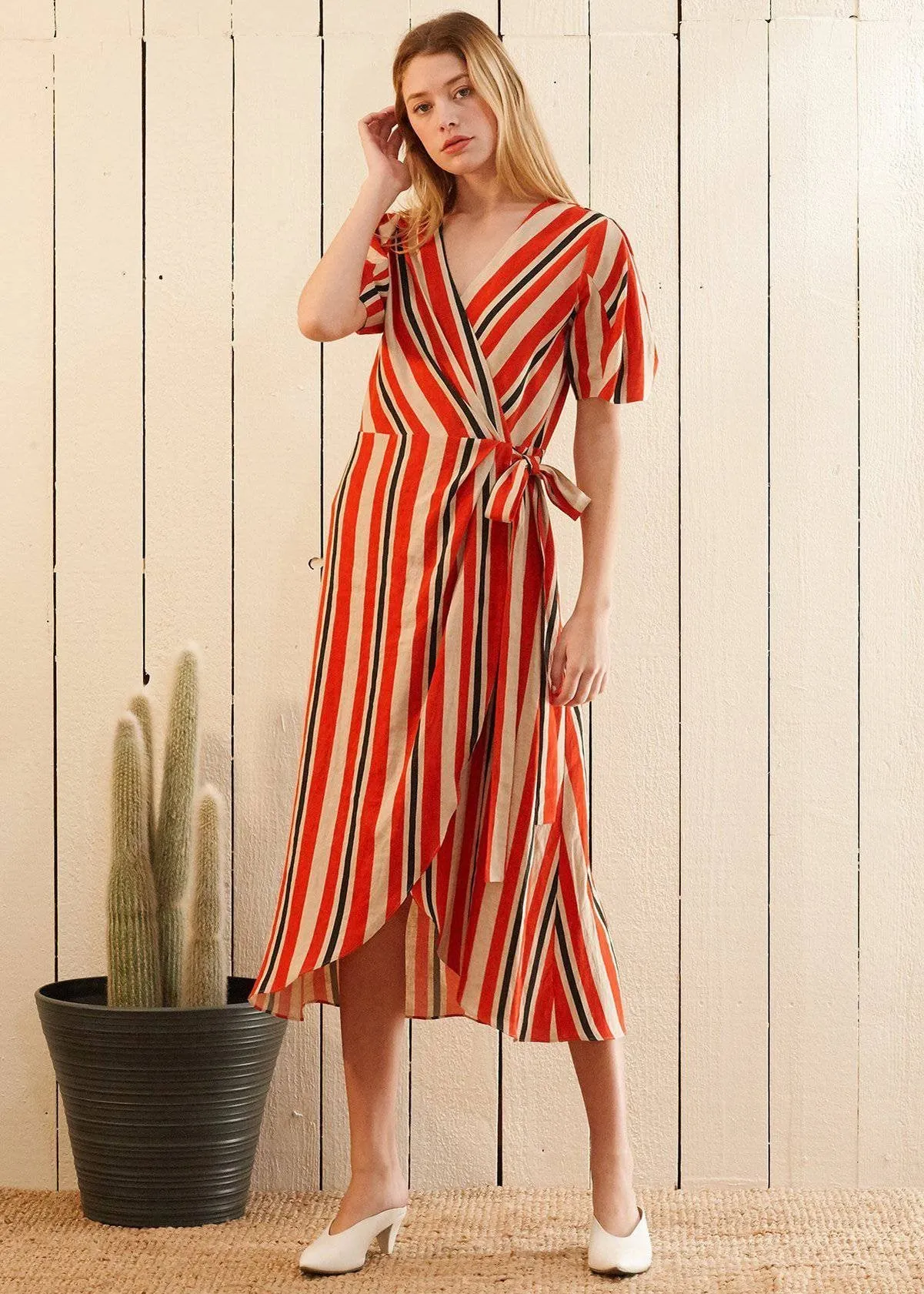 Women's Puff Sleeve Wrap Dress in Poppy Multi