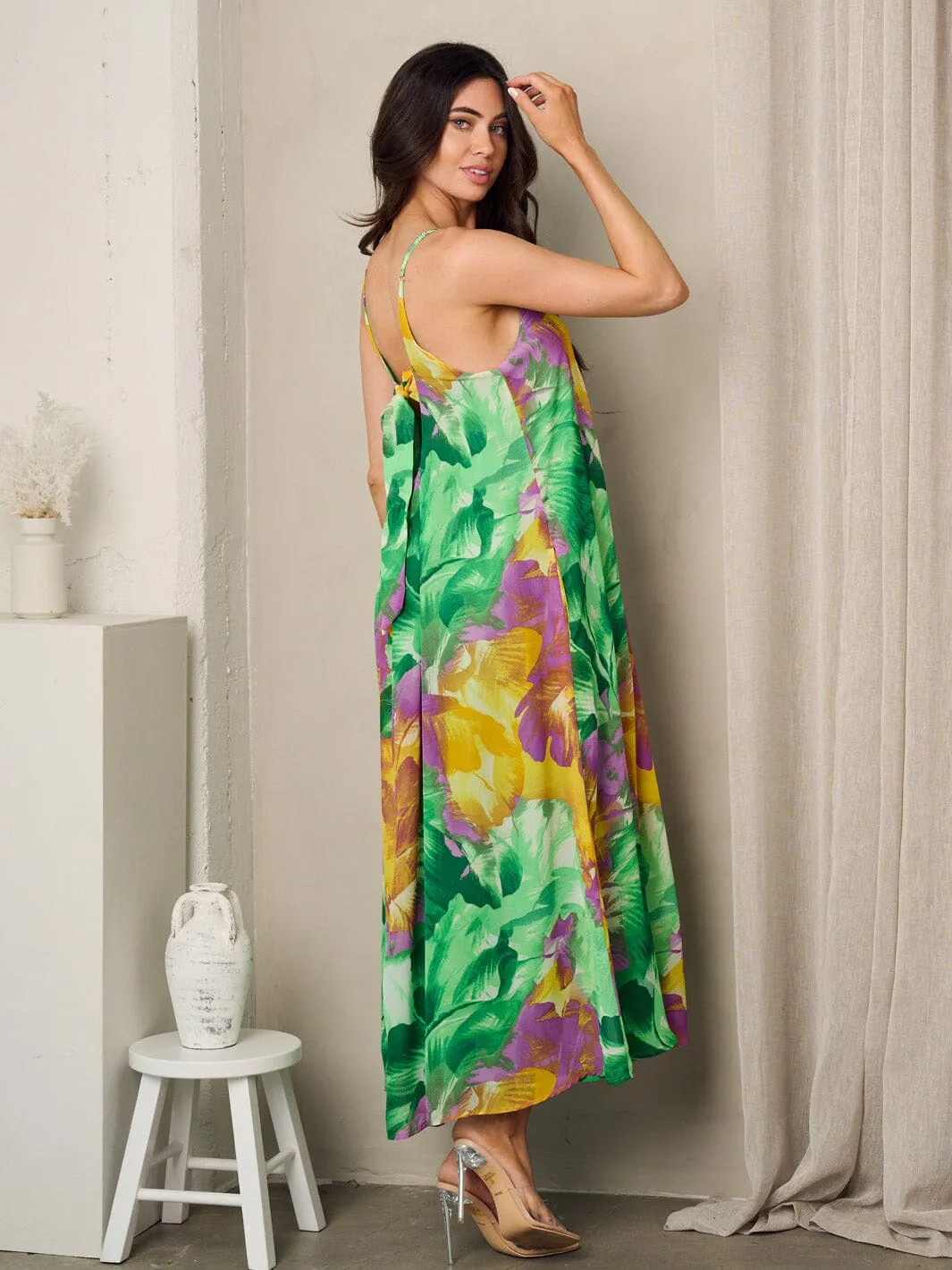 WOMEN'S SLEEVELESS FLORAL MAXI DRESS